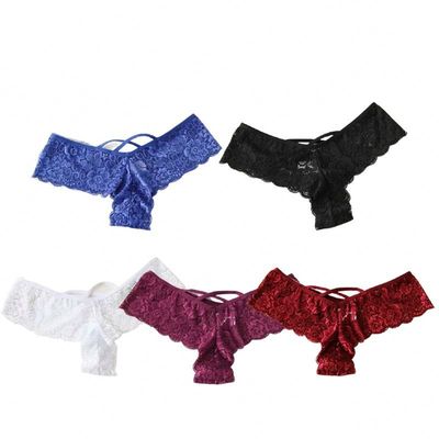 Stringi 4XL 5XL Nylonowe czarne figi Koronkowe seksowne damskie figi figi